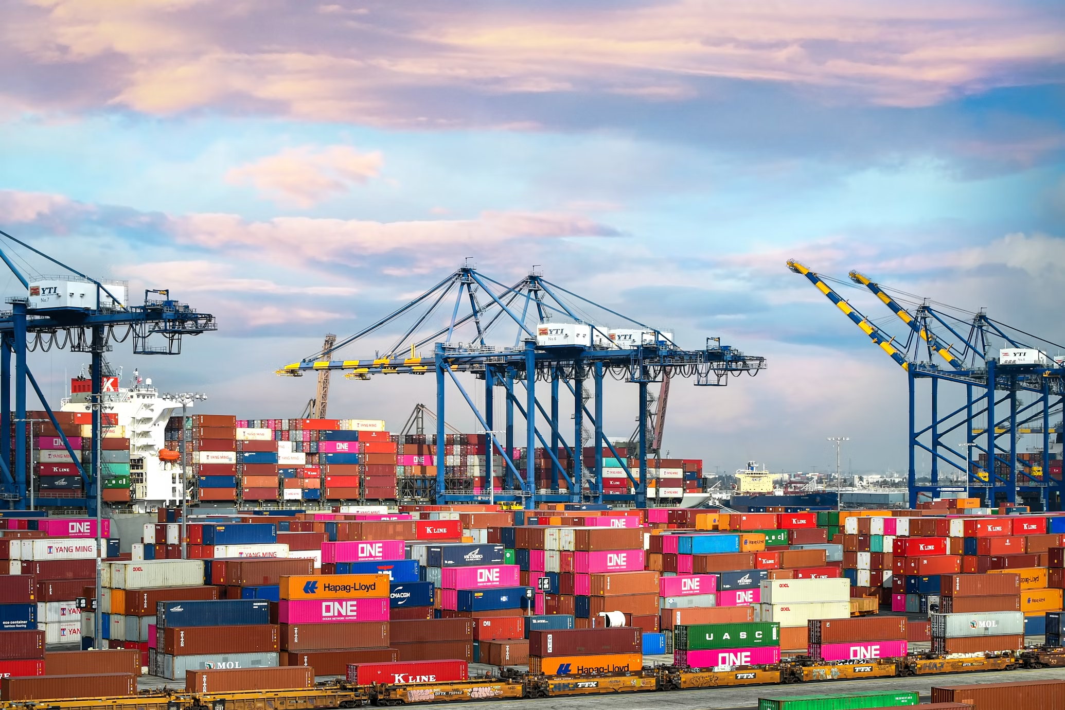 Dubai to Kenya Freight